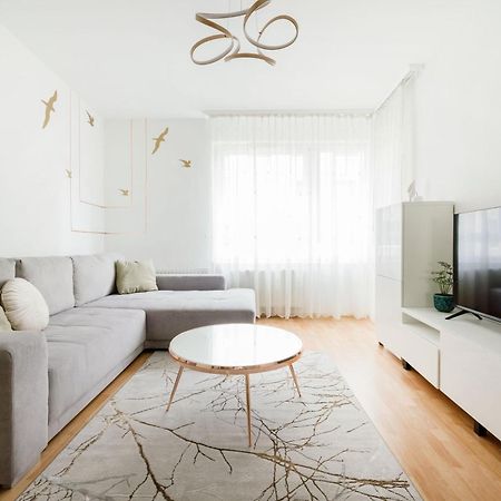 Modern Two-Bedroom Apartment With Free Parking Budapest Ngoại thất bức ảnh