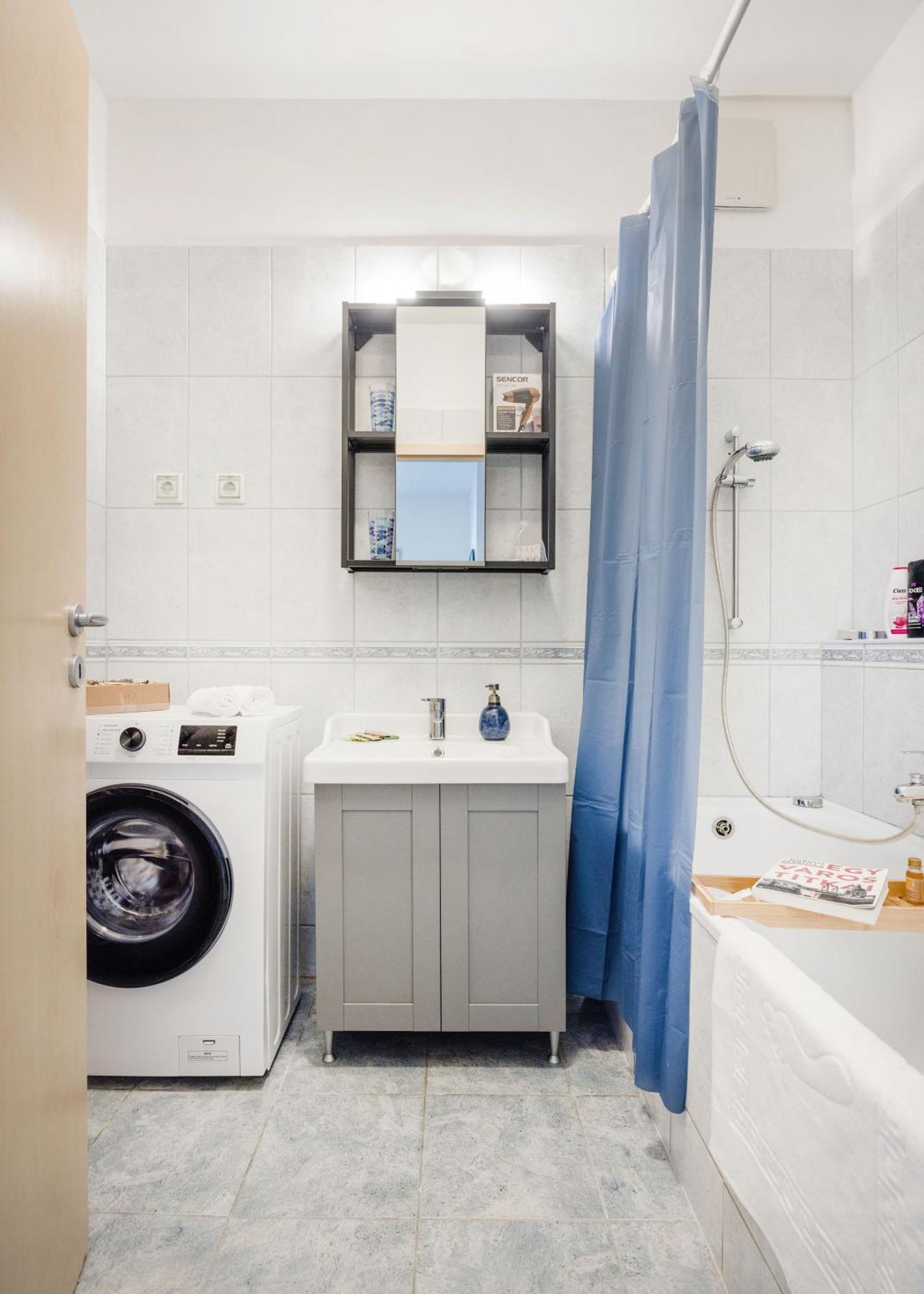 Modern Two-Bedroom Apartment With Free Parking Budapest Ngoại thất bức ảnh