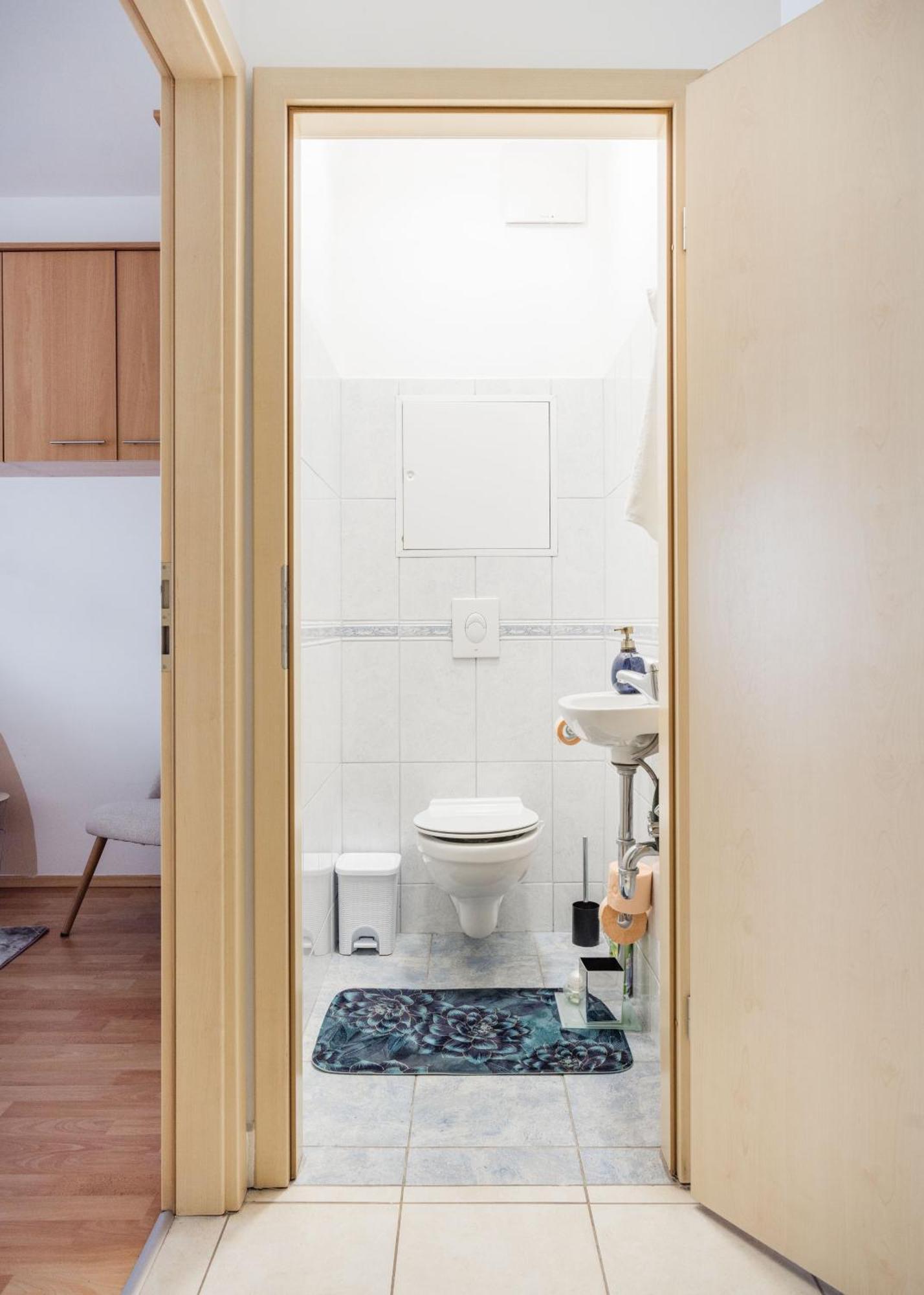 Modern Two-Bedroom Apartment With Free Parking Budapest Ngoại thất bức ảnh